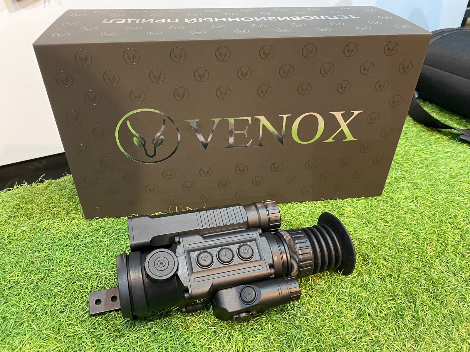 Тепловизионный прицел Venox Patriot LRF. Тепловизионный прицел Venox Patriot LRF V2.0. Тепловизионный прицел Venox Patriot 640 LRF V2.0. Быстросъёмные крепление тепловизионный прицел Venox Patriot LRF V2.0. Венокс кью