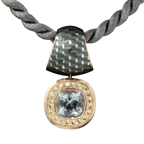 Подвеска с аметистом и жёлтыми сапфирами эмаль, P0176-70/4