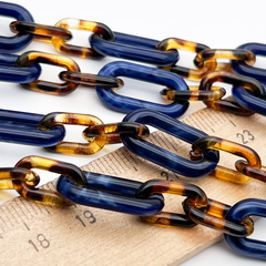 Цепочка пластик, цвет синий, размер звена 20*11 и 14*8 мм, цена за 70 см