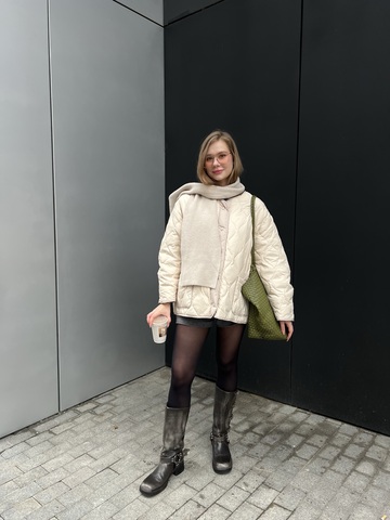 Бомбер Лоран молочный