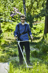 Триммер Greenworks GD40BCB 40V (40 см) аккумуляторный, без АКБ и ЗУ