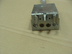 замок двери УАЗ-452 и мод. нов.обр.правый