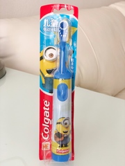 Электрическая зубная щетка  Colgate  детская (Миньоны 2) + зубная паста в подарок