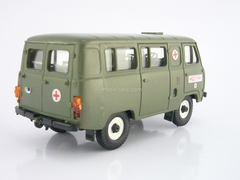 UAZ-3962 bus Medical Service plastic khaki Agat Mossar Tantal 1:43