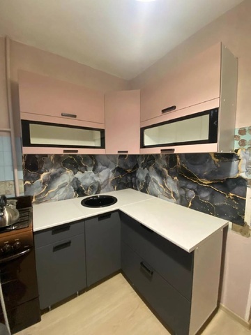 Кухня Техно 1.4 на 1.4 м компоновка №2 пудра софт / ультрамарин софт