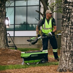 Зарядное устройство Greenworks 82V G82CT6 для 6-ти аккумуляторов