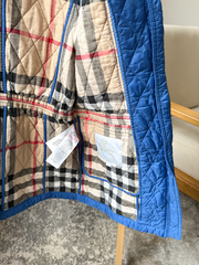 Стёганая куртка Burberry , XS