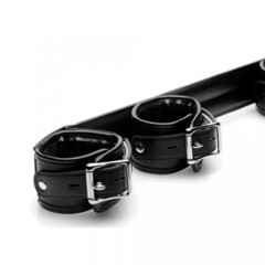 Strict Deluxe Rigid Spreader Bar - БДСМ распорка с манжетами для рук и ног, 40.6 см (чёрный)