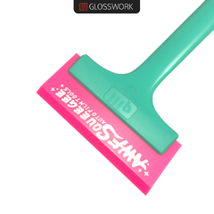 Gloss Work Ракель с длинной ручкой и мягким сменным резиновым лезвием..