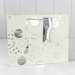 
          Пакет подарочный 32 х 26 х 13 см "Новый год" (Белый)