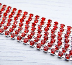 ЦС007СЦ3 Стразовые цепочки (серебро), цвет: красный, размер: 3 мм, 70 см/упак.