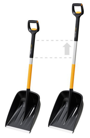Лопата Fiskars 1057188 для уборки снега