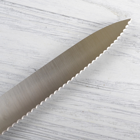 Нож кухонный Victorinox Swiss Classic, 10 см, чёрный, без упаковки (6.7733)