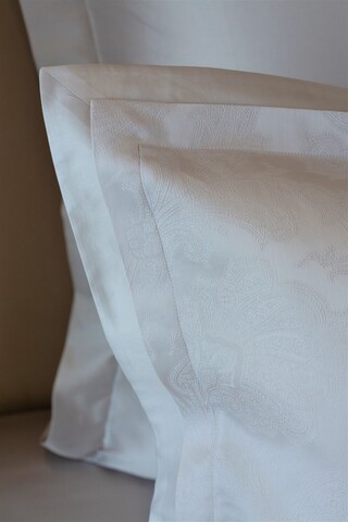 Постельное белье 2 спальное евро Сlaire Batiste Atelier Vienna серое с перламутром