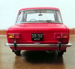 VAZ-2101 Zhiguli Lada 1:8 Hachette fully assembled
