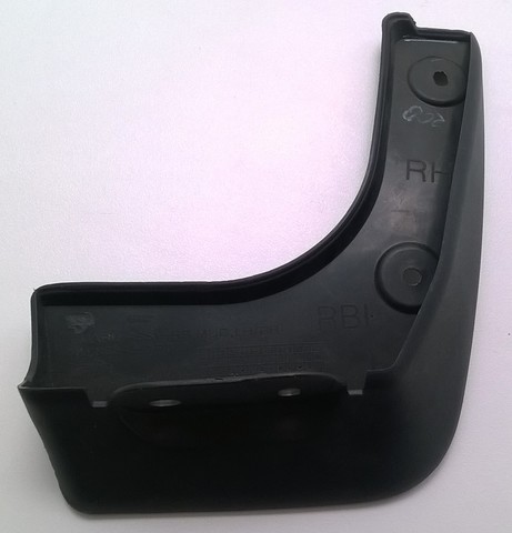 БРЫЗГОВИК ЗАДНИЙ ПРАВЫЙ SOLARIS RB SEDAN 11-14 HYUNDAI \