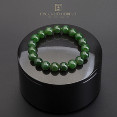 Браслет Классика. Зеленый нефрит. 9мм.