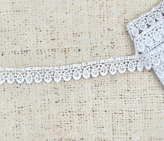 Кружево плетеное, ш. 1,5 см, белый