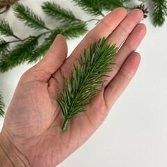 Еловая лиана 3 м разборная, + - 120 лапок (набор 2 шт. по 1,5 м)