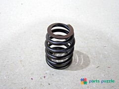 Пружина впускного клапана / VALVE SPRING АРТ: 10000-65975