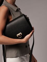 Сумка кожаная на плечо Azaro 31034 черный