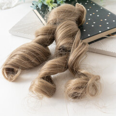 Волосы для кукол, трессы кудри-локоны, пепельный беж, 15 см*1 метр, набор 2 шт.