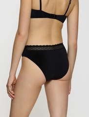 Набор женских трусов 3 шт. в упак. Triumph Feel of Modal Tai 3P | Черный