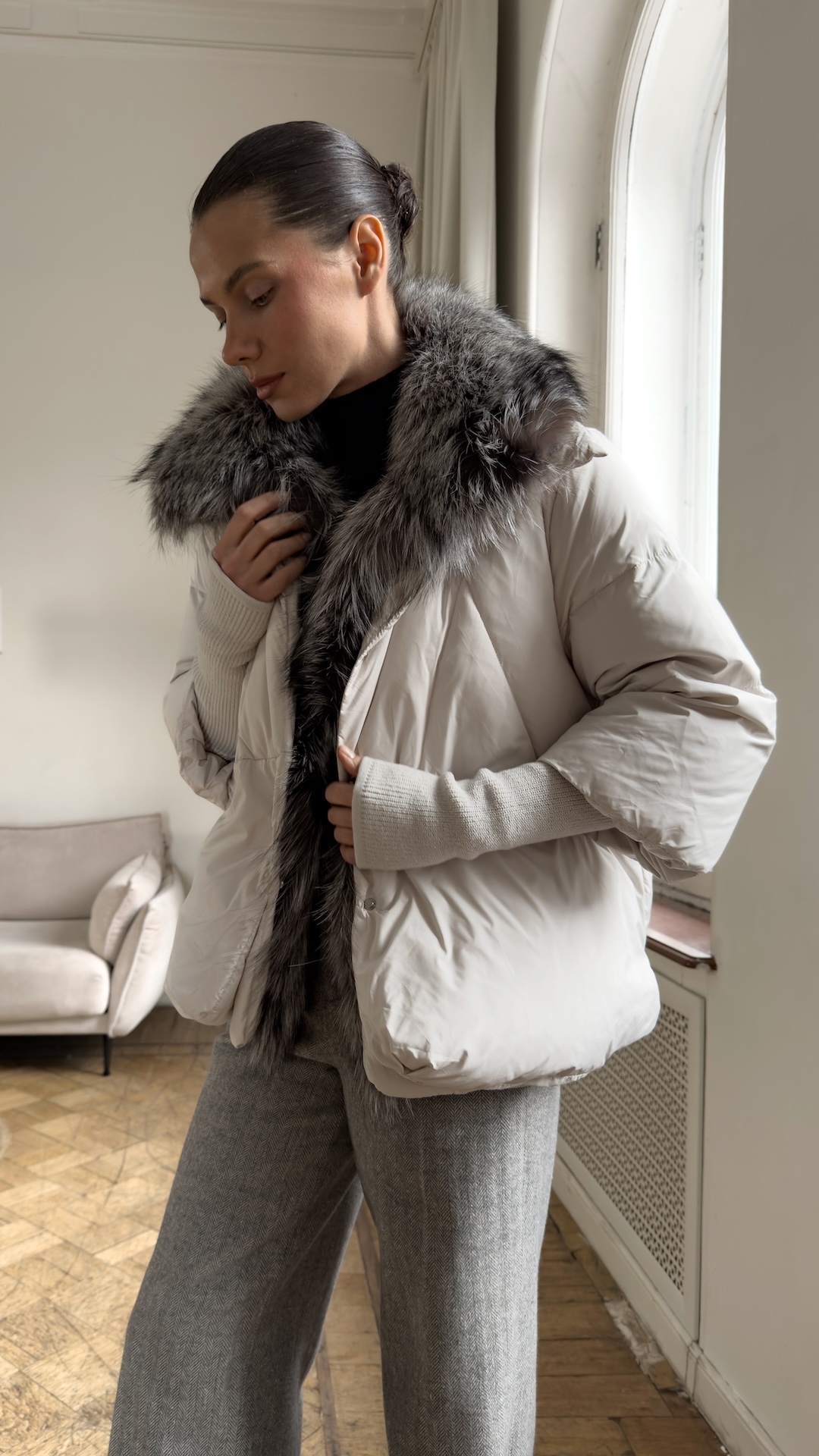 Пуховик с меховым съемным воротником