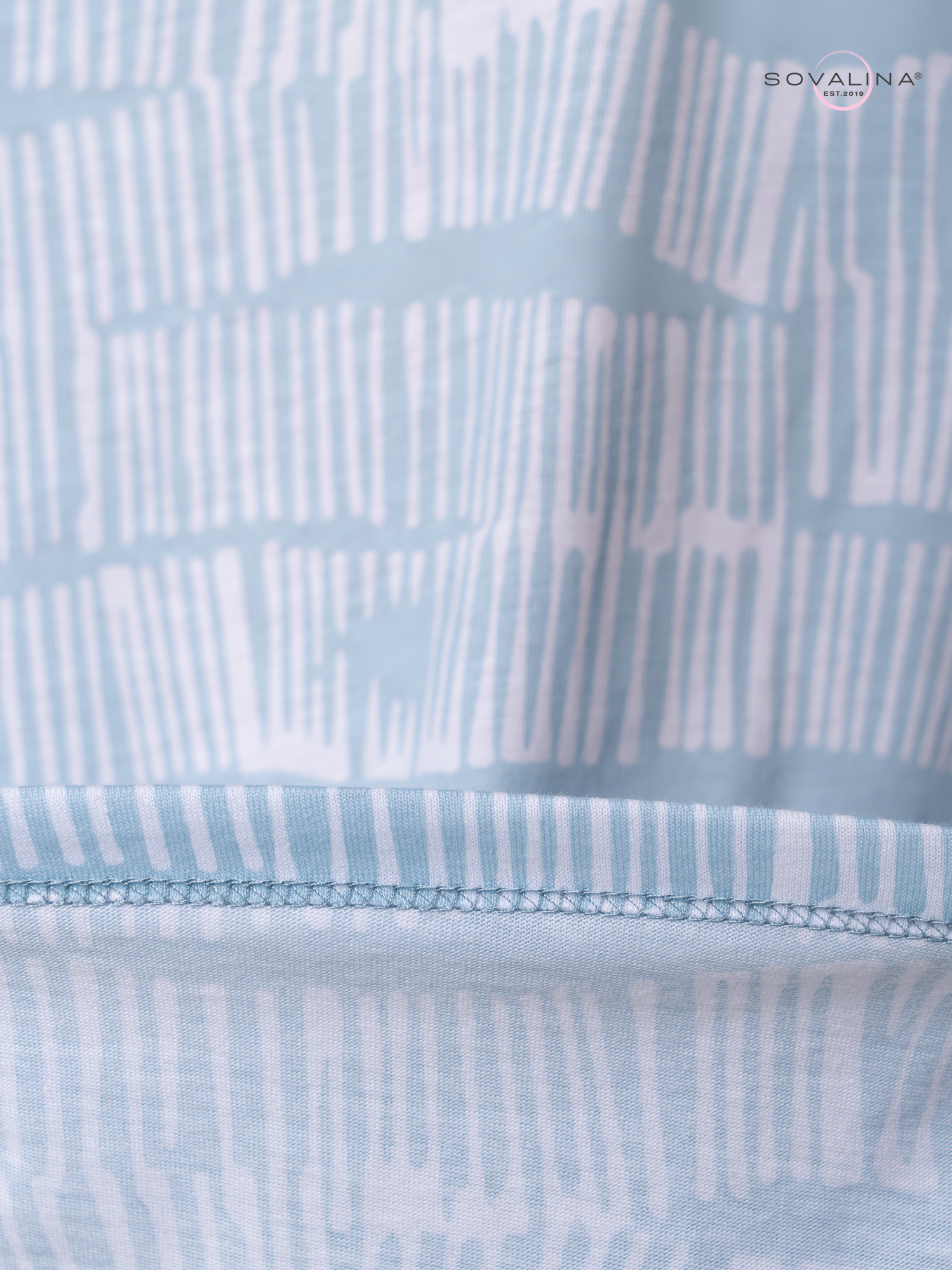 Костюм Light men белые волны