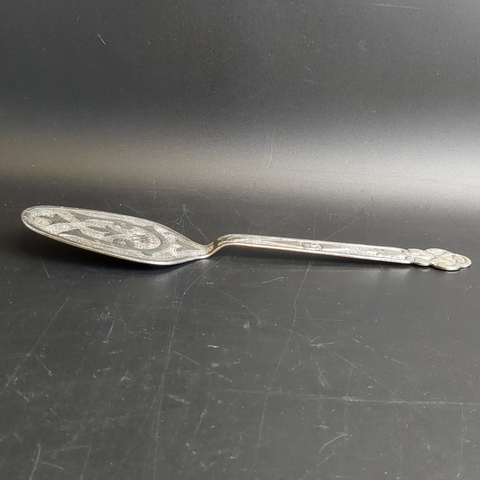 Лопатка для десертов с геометрическим узором черенка, мельхиор (медь-никель), СССР, 1970-1991 гг.