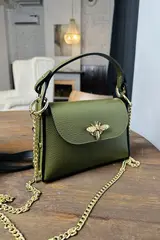 Женская сумочка с застежкой-пчелкой из натуральной кожи цвет оливковый