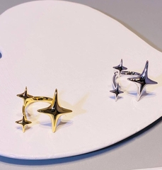 kolco-razemnoe-meteority-v-stilistike-poison-drop-cvet-zoloto-serebro