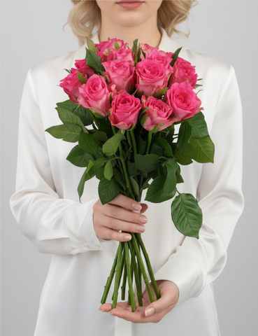 Букет из 15 малиновых роз