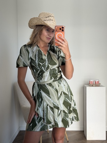 Соломенная шляпка