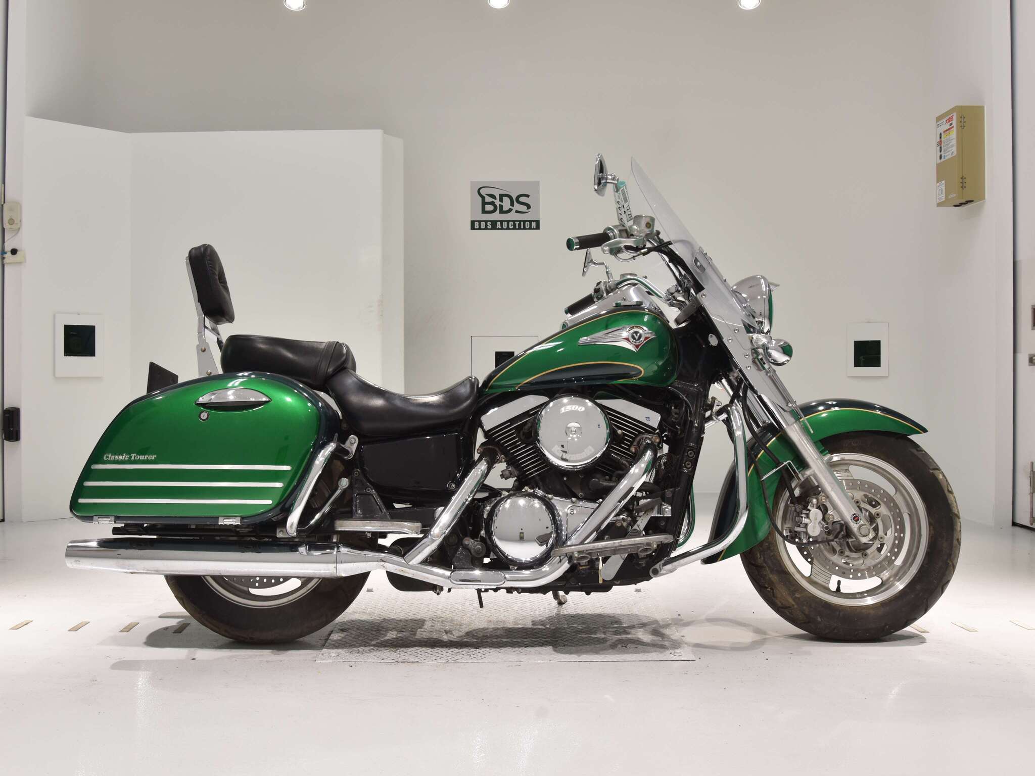 Kawasaki Vulcan 1500 Classic Tourer 2000 Moto Depo