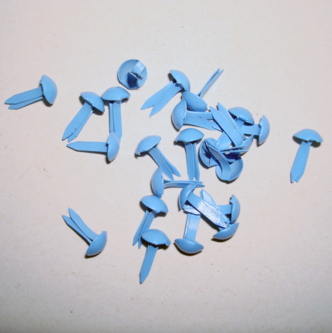 Брадсы круглые 5х9 мм, голубой пастельный