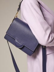 Сумка кожаная Deboro 30574 фиолетовый цветок