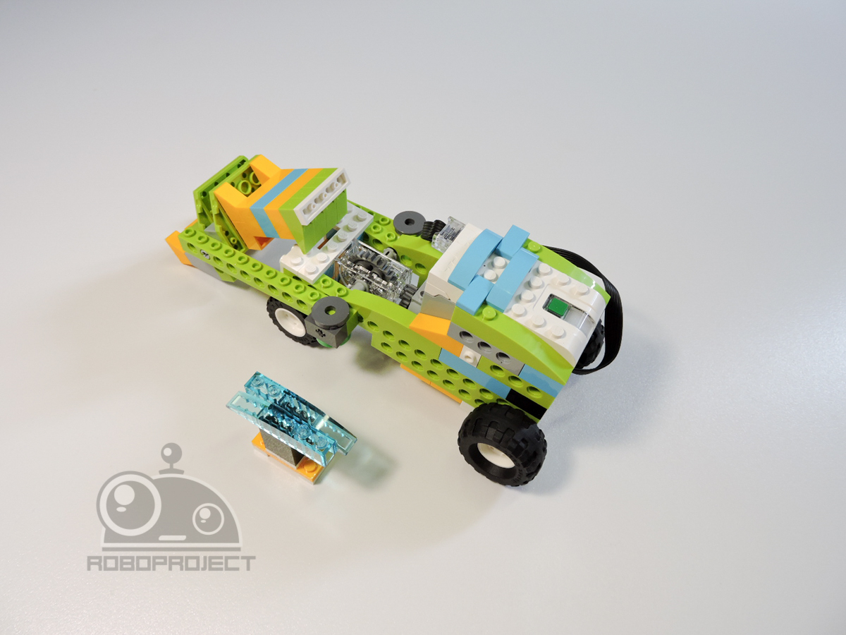Машинки LEGO