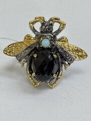 Жук-шпинель (кольцо из серебра с позолотой)