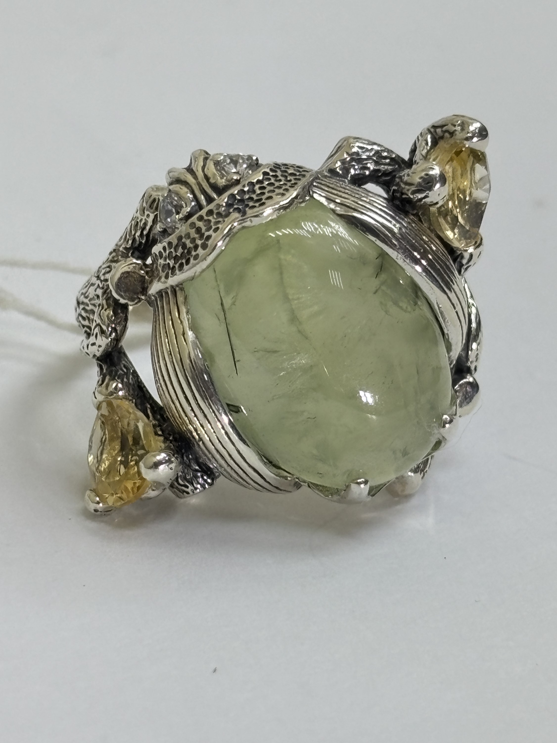 Жук (кольцо из серебра)