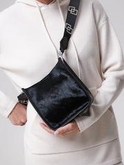 Сумка кожаная на плечо пони черная