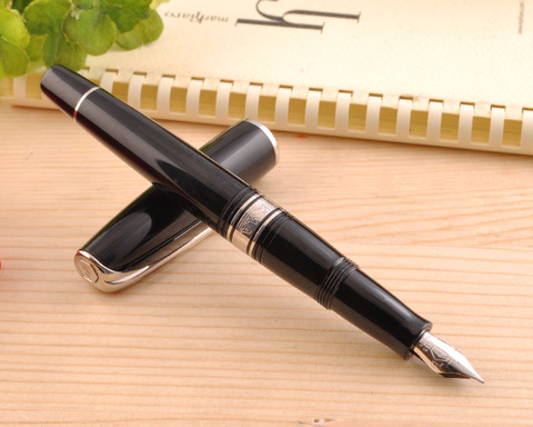 *Перьевая ручка Waterman Charleston, цвет: Black/CT, перо: F (13011 F)123
