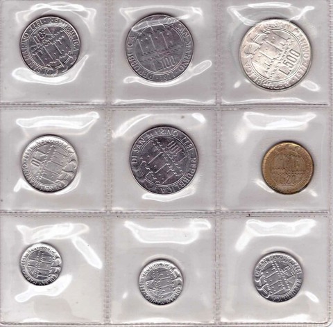 Набор монет Сан Марино 1977 г. в запайке. UNC