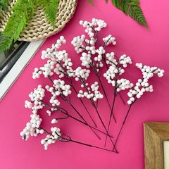 Ягоды Белые, искусственные на ветке 19 см., 5-8 мм., набор 10 шт.