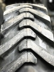 Шина 16.9-28 Petlas IND25 14PR 156А8 TL