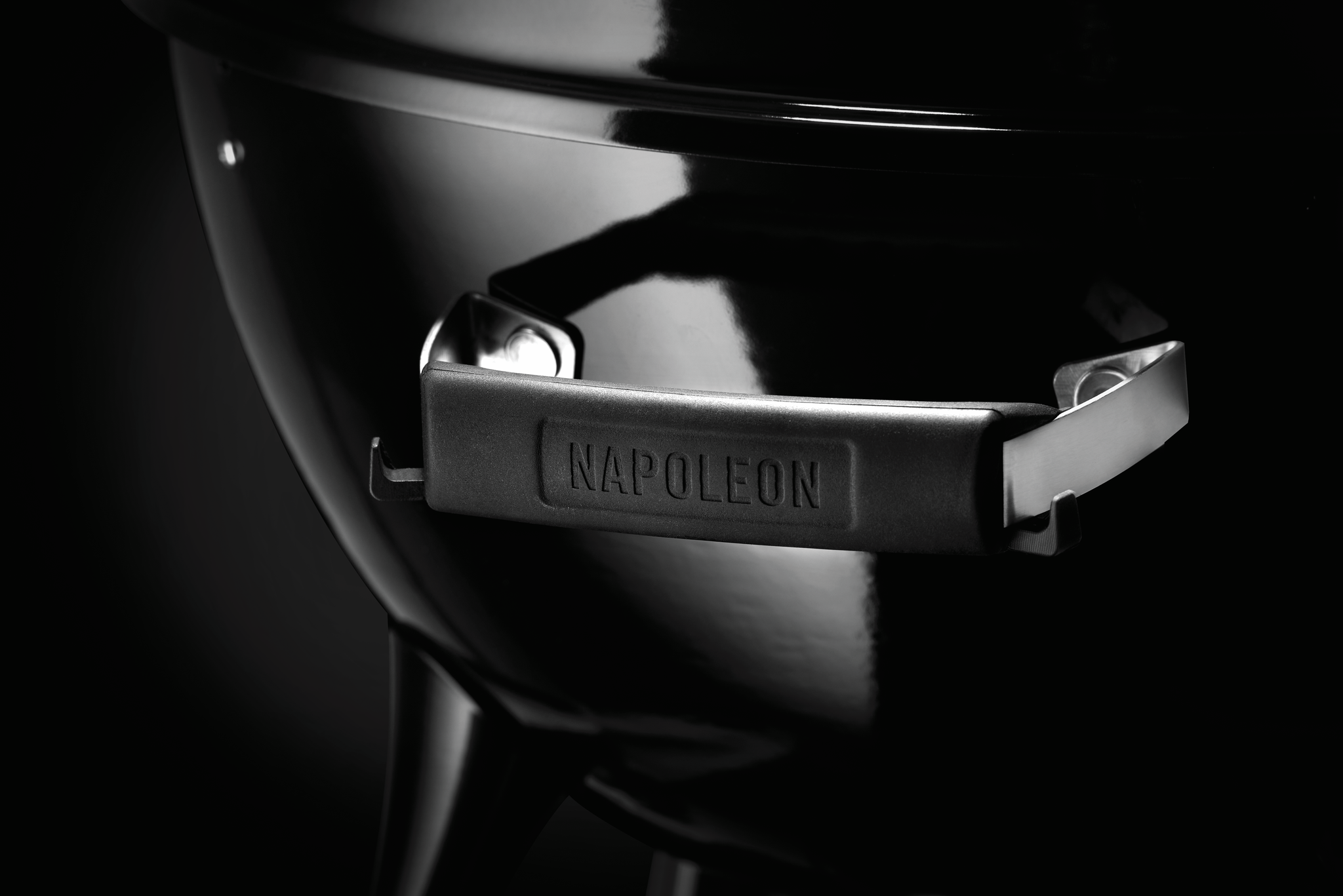 Угольный гриль Napoleon PRO22K-LEG-3