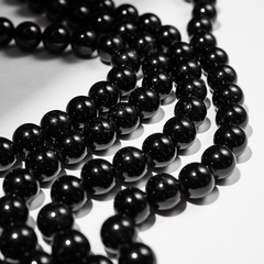 Шерл (черный турмалин) натуральный, бусины в форме шара, 12,1мм