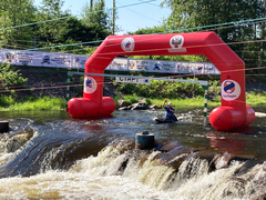 Герметичная надувная арка на опорах