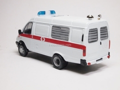 GAZ-3221 Gazelle Ambulance early facing Agat Mossar Tantal 1:43