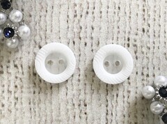 Пуговицы костюмные, d 1,5 см, белый